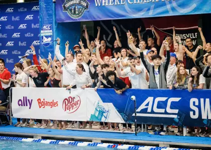UofL swim team cheers on relay at ACC Championships
