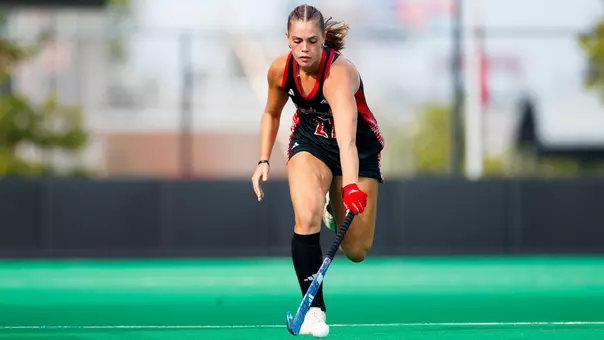 Luciana Carpenter with the ball in the game against Ohio State