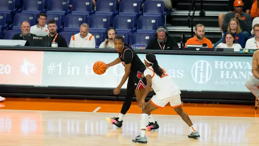 Tajianna Roberts vs. Clemson