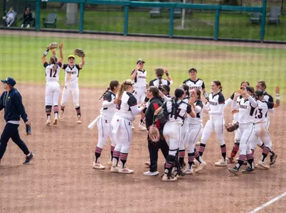 Softball Defeats Michigan