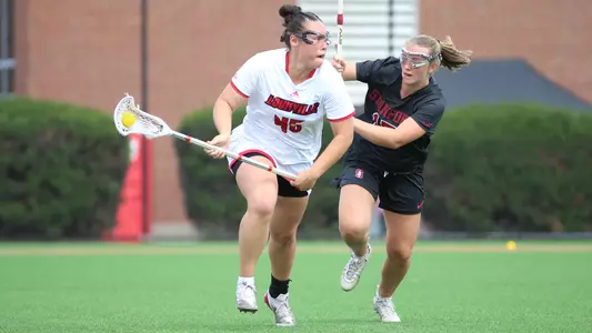 Ashley Osborne with the ball against Stanford