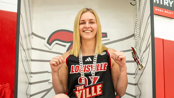 Yevheniia Putra - Women's Basketball - University of Louisville Athletic