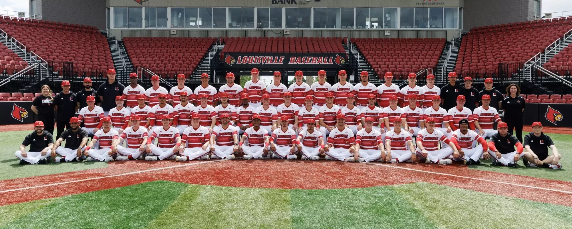 2025 baseball team photo