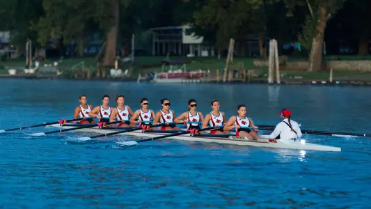 Louisville rowing practices on the Ohio River