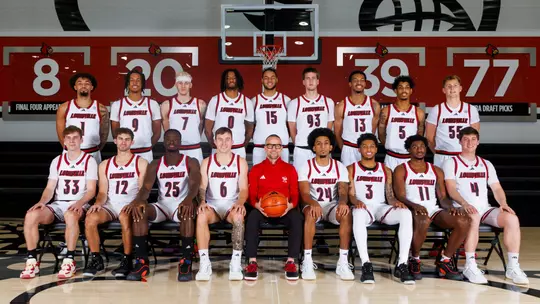 2024-25 men's basketball team photo