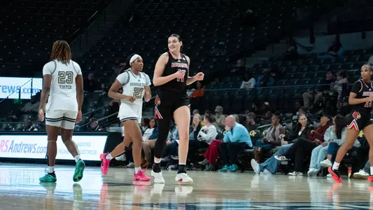 Elif Istanbulluoglu against GT