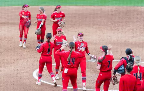 Cards celebrate win over Clemson