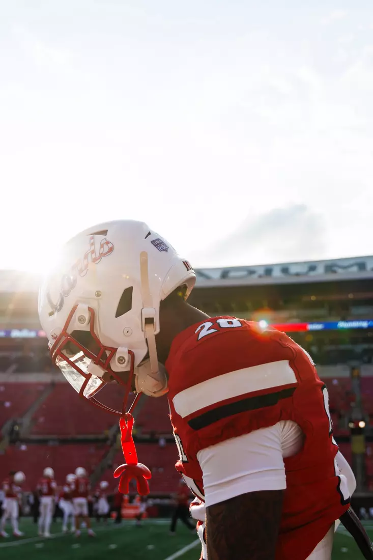 Santana Wilson warms up before the game against Villanova at the L&N Stadium on September 11.