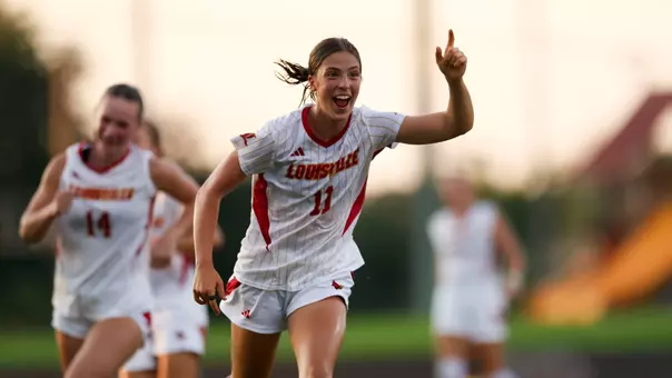 Amelia Swinarski celebrating goal