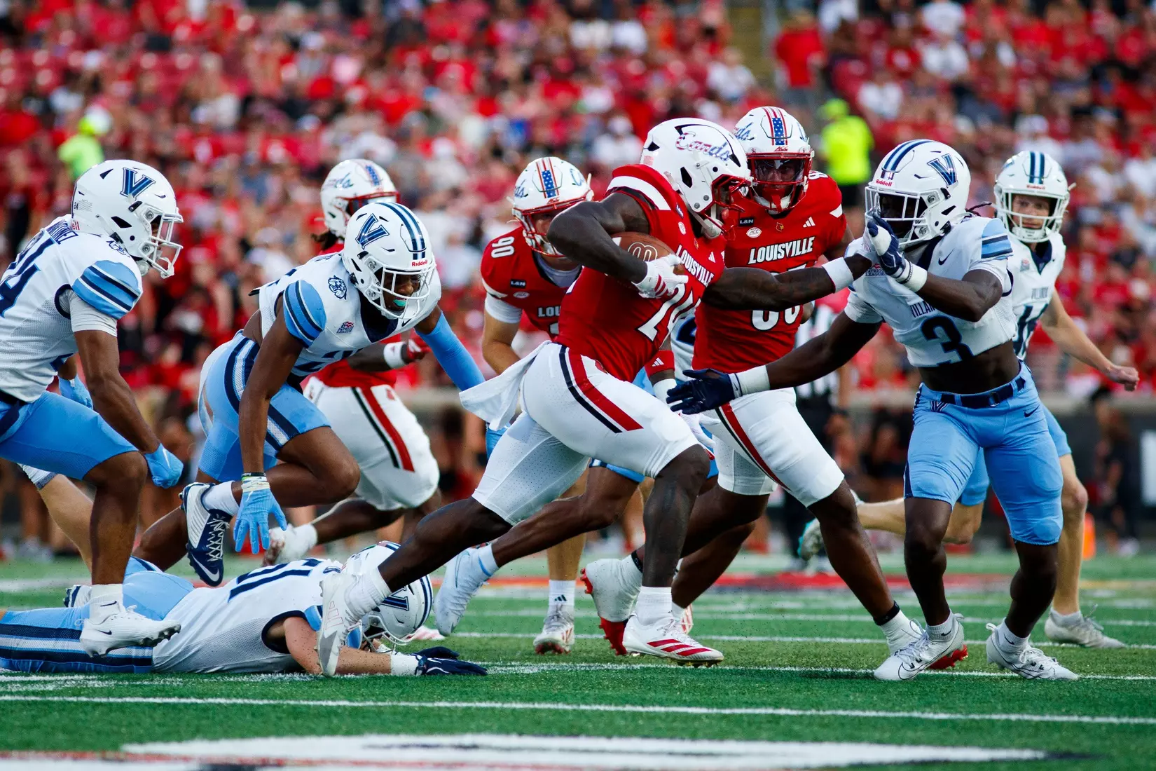 Marquise Davis runs the ball during the game against Villanova at L&N Stadium on September 11.