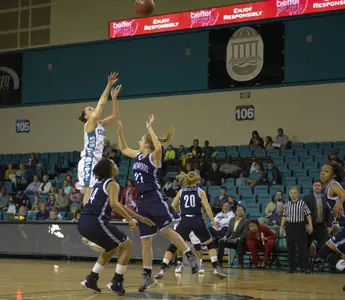 AJ Jordan scored 17 points to lead the Chanticleers