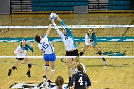 Eszter Nagy led Coastal with seven blocks against Florida Atlantic.