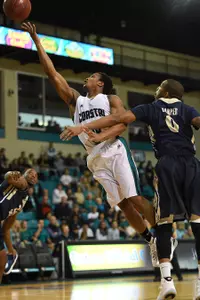 Shivaugh Wiggins scored a season-high 22 points.