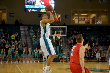 Elijah Wilson went 4-of-5 from 3-point range