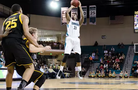 Ron Trapps scored a career-high 21 points.