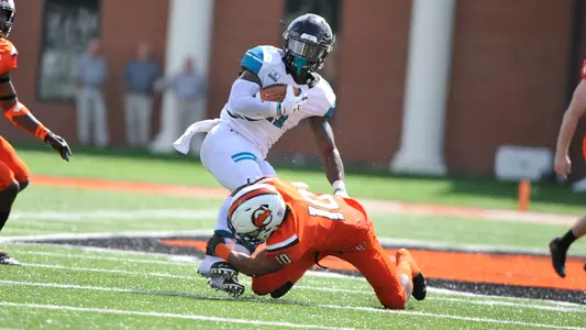 Marcus_Outlow_at_Campbell_9_22_18_action_6.jpg