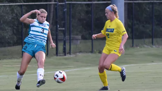 Emilia Leturgez vs UNCW