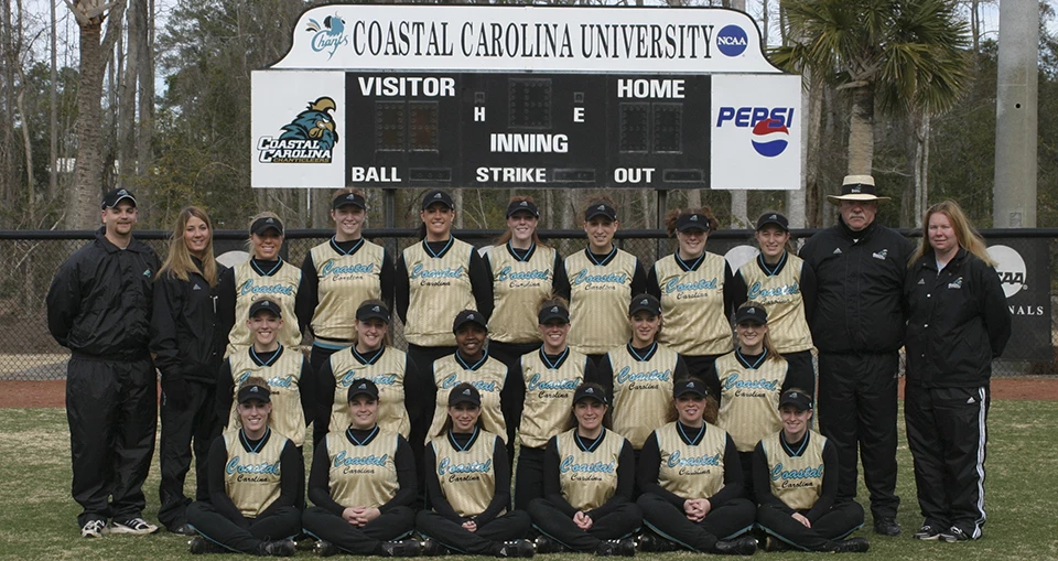 2004 Coastal Softball Team