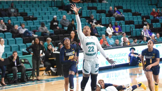 Esmon fast break vs UNCG