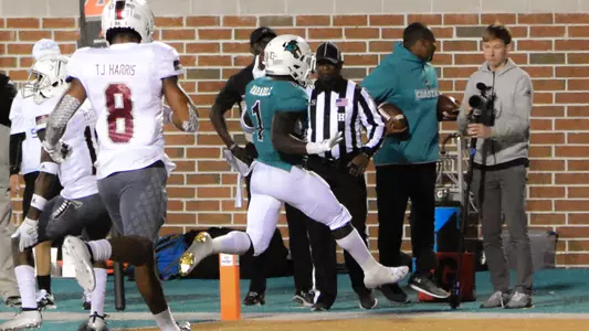 Marable scores on 2-pt conversion in win over Troy (11-2-19)