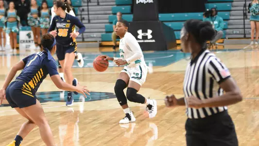 Z Esmon vs UNCG