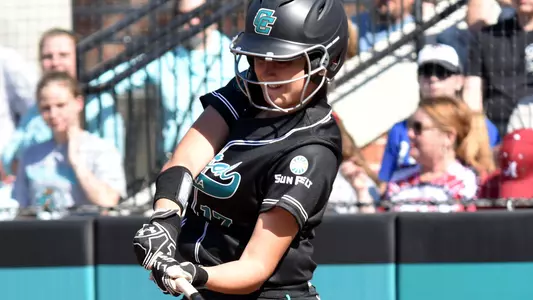Adriana Toro