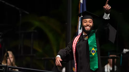 2019 fall graduation shot