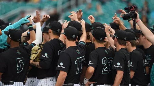 Pregame huddle versus VCU (2-15-19)