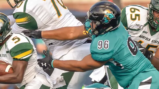 Kennedy_Roberts_vs_Norfolk_State_1_9_14_19_CCU_Photo