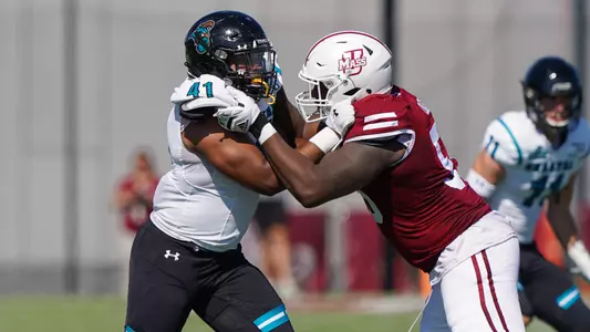 Myles_Olufemi_at_UMass_1_9_21_19_Brian_Foley