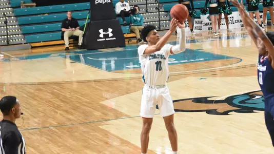 Tyrell Gumbs-Frater