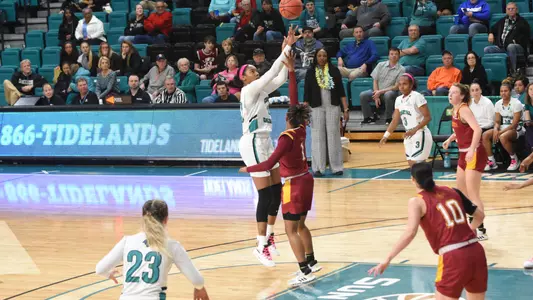 Naheria Jumper vs ULM