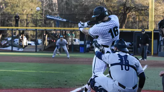 Zack_Beach_vs_UNCG_1_McCoo