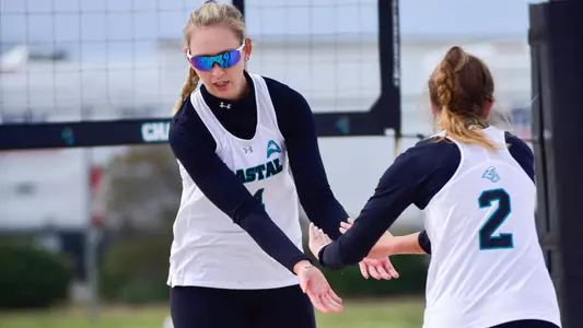 Kendra_Lukacs_and_Kalin_Eske_UNCW_action_3.png