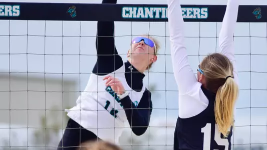 Kendra_Lukacs_vs_UNCW_action_5.png