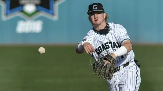 Dale_Thomas_vs_Davidson_1_3_5_2021_CCU_photo_.png