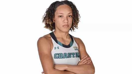 Kynnedy Dennis 2022 studio shot