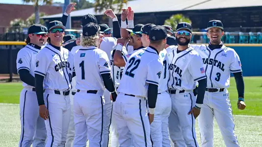 Team pregame huddle vs. Xavier (March 11)