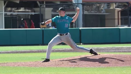 Reid VanScoter on the mound at Texas State (3-26-2022)
