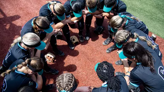 Softball Huddle_GSU