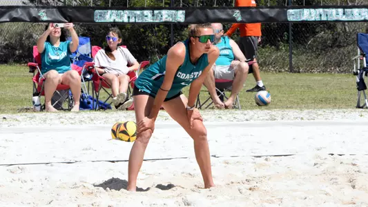 Kalin Eske action ready in sand (2022)