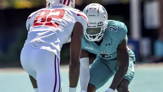 D'Jordan Strong in coverage versus UMass (2022)