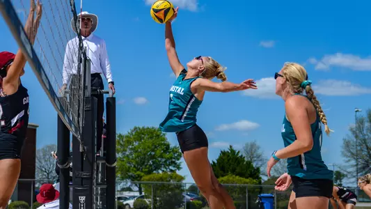 Carli_Gaither_vs_South_Carolina_2_Keoina_Houser