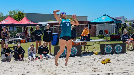 Ellie_Hanford_vs_South_Carolina_1_Keiona_Houser