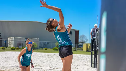 Irena_Drobnjak_vs_South_Carolina_2_Keiona_Houser