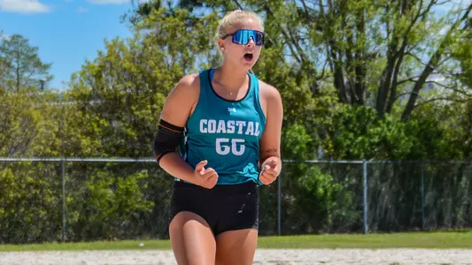 Madie_Lichty_vs_South_Carolina_2_Keiona_Houser