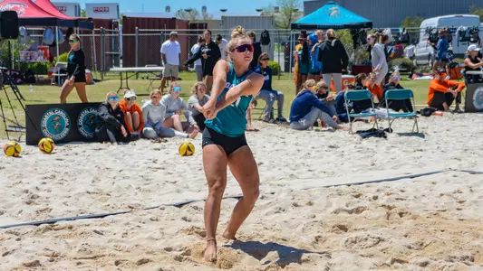 Sarah_Riedell_vs_South_Carolina_4_Keiona_Houser