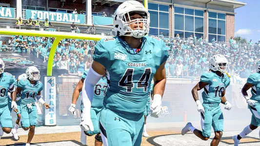 EJ_Porter_vs_UMass_1__2021_CCU_Photography