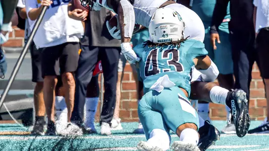 Enock_Makonzo_vs_UMass_1__2021_CCU_Photography