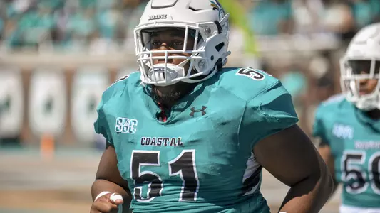 Sam_Thompson_vs_UMass_1__2021_CCU_Photography